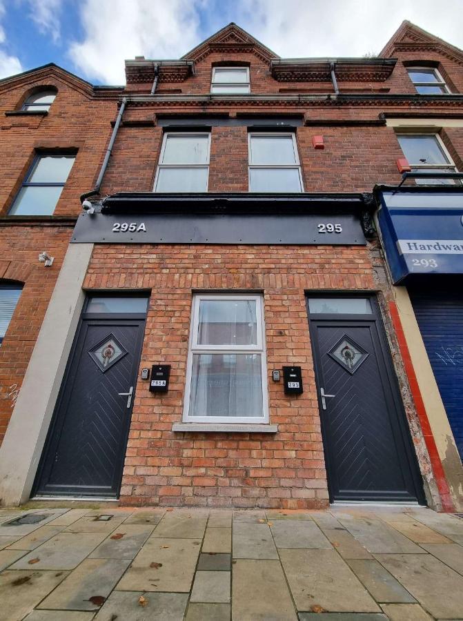 Lmk, Spacious 1 Bedroom Ground Floor Apartment, Ev Charger, Free Parking Wi-Fi, Great Location Belfast Kültér fotó